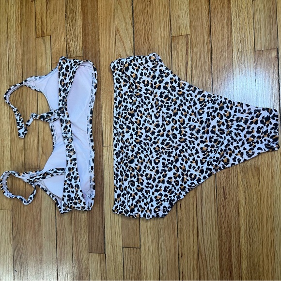 Leopard Print Bikini Set - Picture 3 of 5